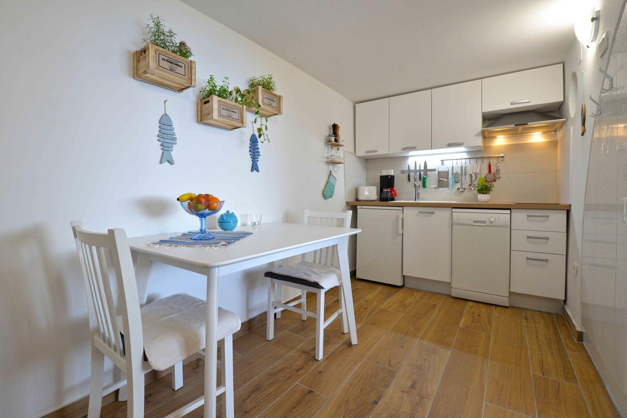 Sea Side Apartment Μούρτερ Εξωτερικό φωτογραφία